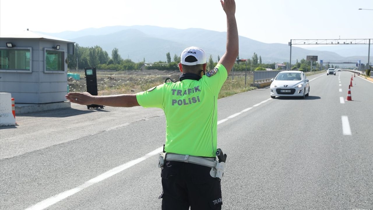 Erzincan'da Bayram Trafik Denetimleri Artırıldı