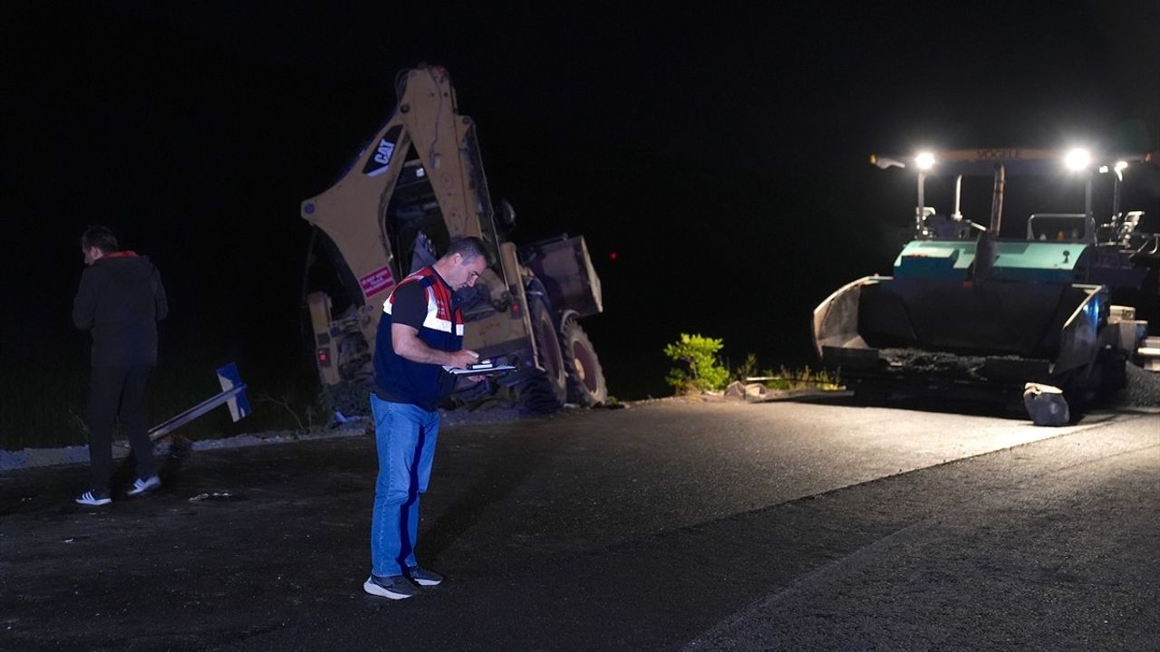 Erzurum'da Kamyon Kazası: 5 İşçi Yaralandı