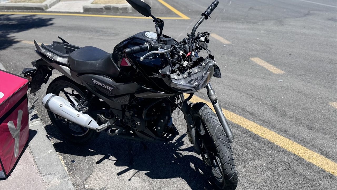 Erzurum'da Motosiklet Kazası: Sürücü Ağır Yaralandı