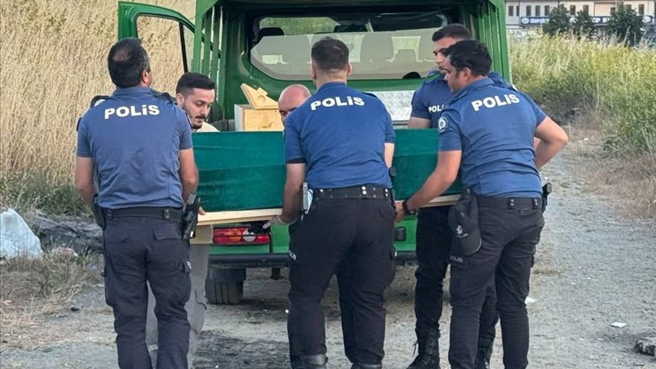 Esenyurt'ta Başından Vurulmuş Erkek Cesedi Bulundu