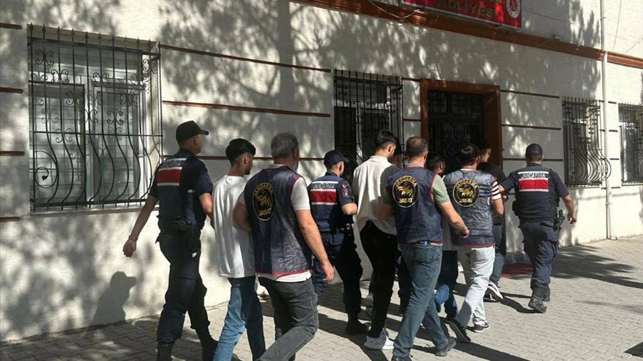 Eskişehir'de Dolandırıcılık İddiası: 4 Zanlı Tutuklandı