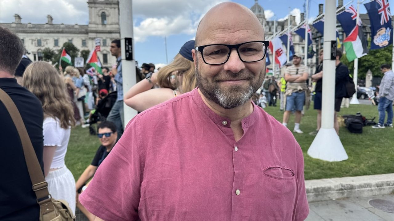 Feinstein: Orta Doğu'daki Sorunların Sorumlusu İngiltere