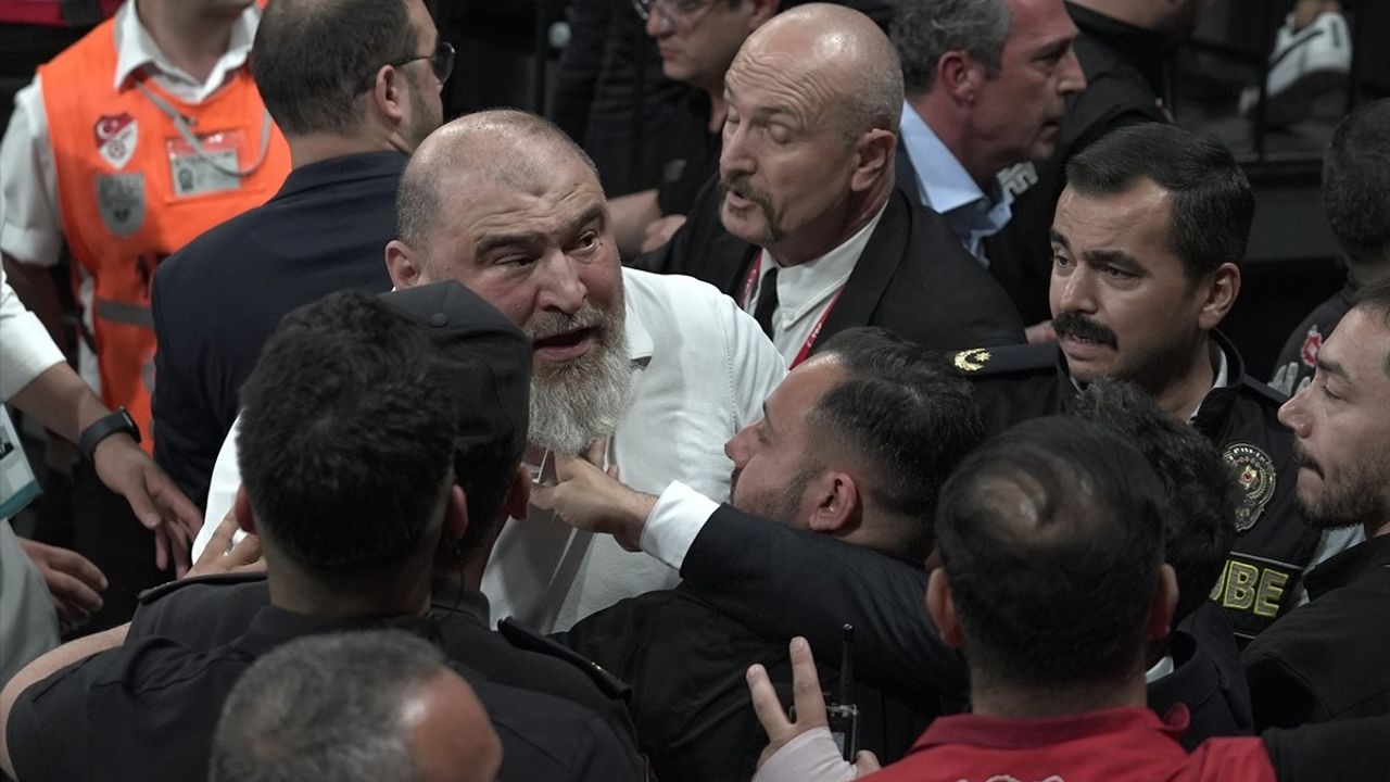 Fenerbahçe Beko, Beşiktaş'ı 91-87 Yenerek Seride Üstünlüğü Ele Geçirdi