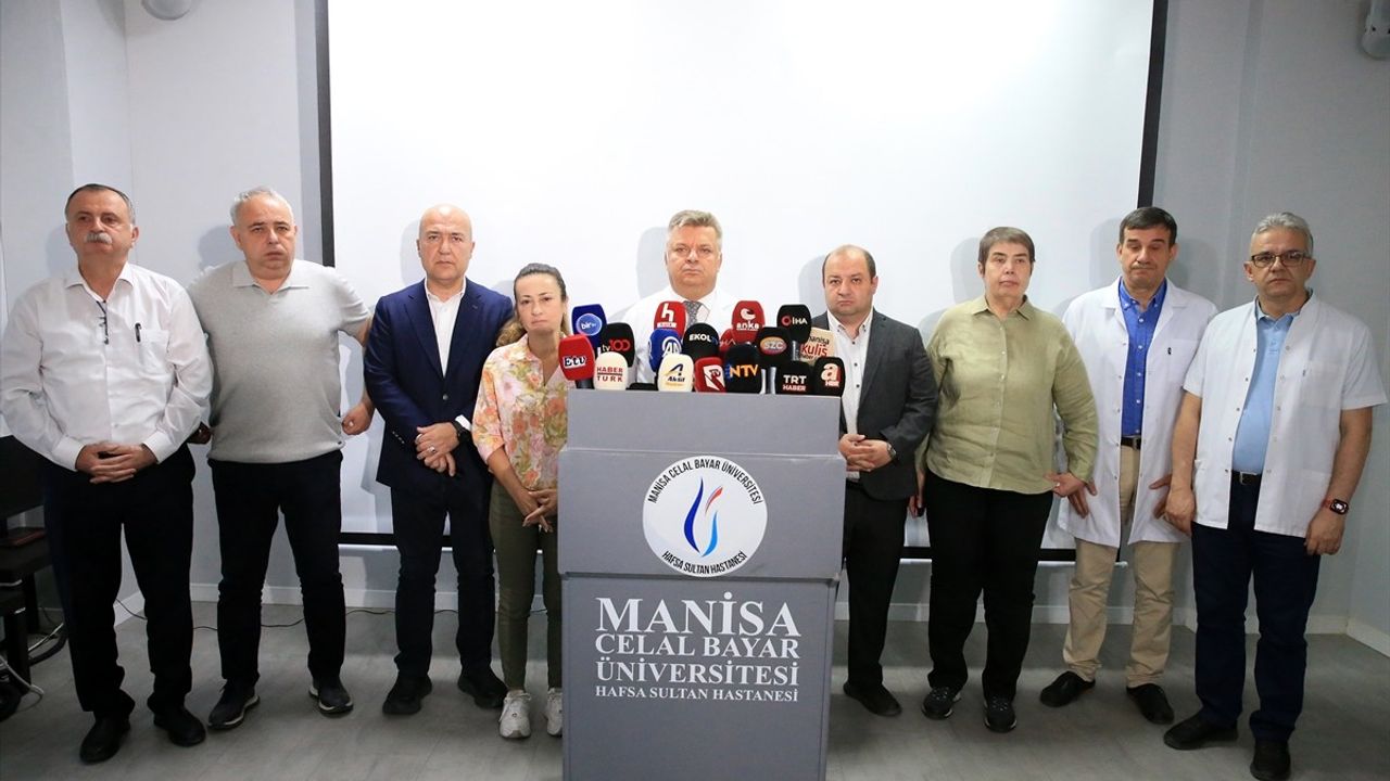 Ferdi Zeyrek'in Sağlık Durumu: Başhekim Topçu'dan Gelişmeler