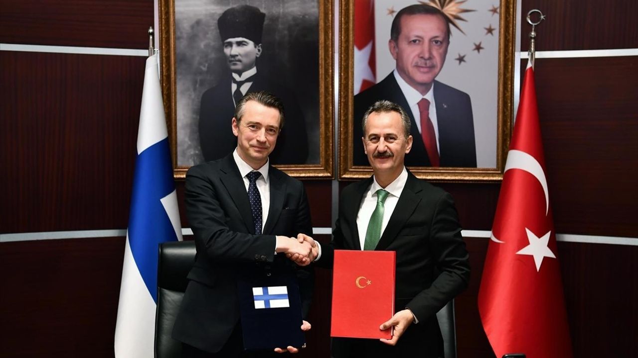 Finlandiya ve Türkiye Arasında Savunma Sanayii İş Birliği Mutabakatı İmzalandı