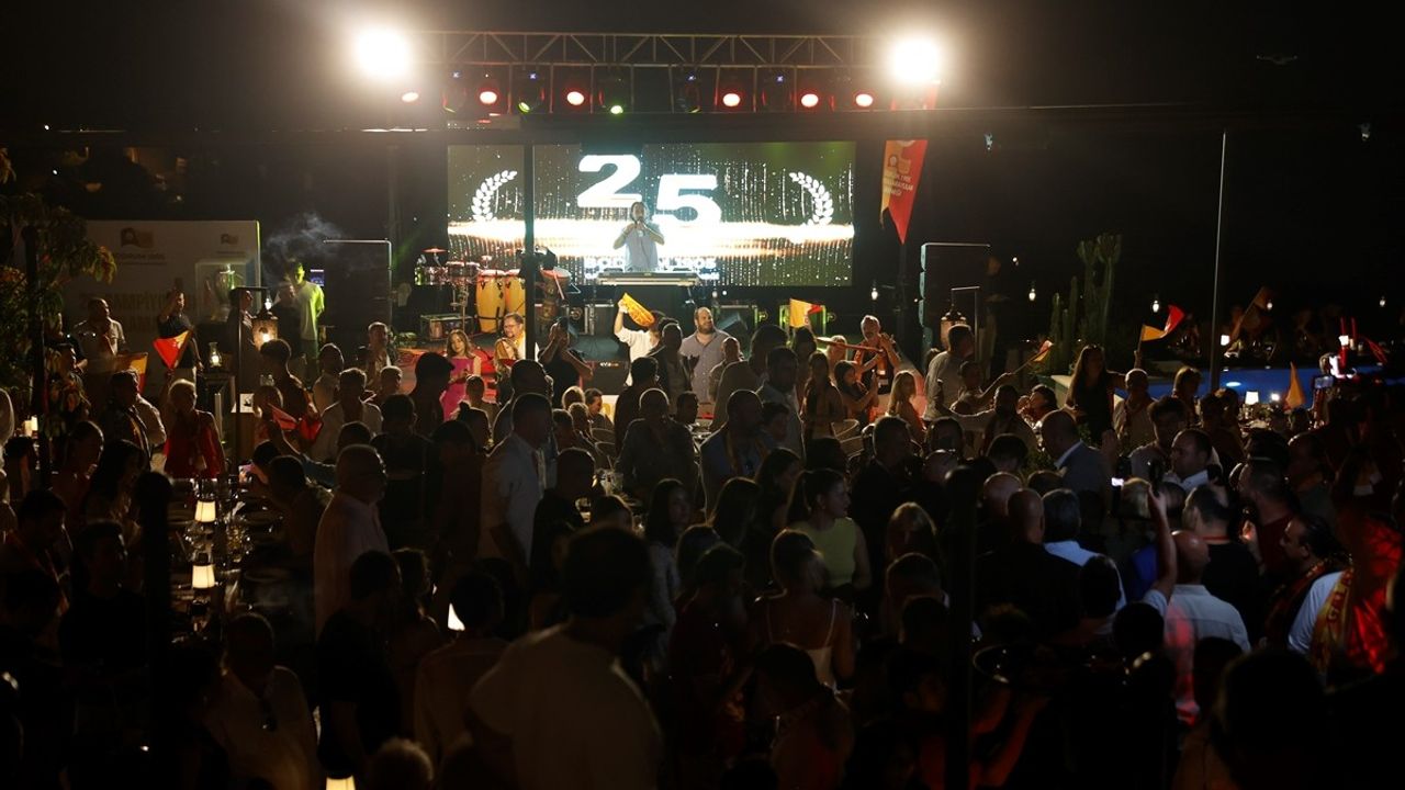 Galatasaray, Bodrum'da 25. Şampiyonluk Gecesi'ni Kutladı