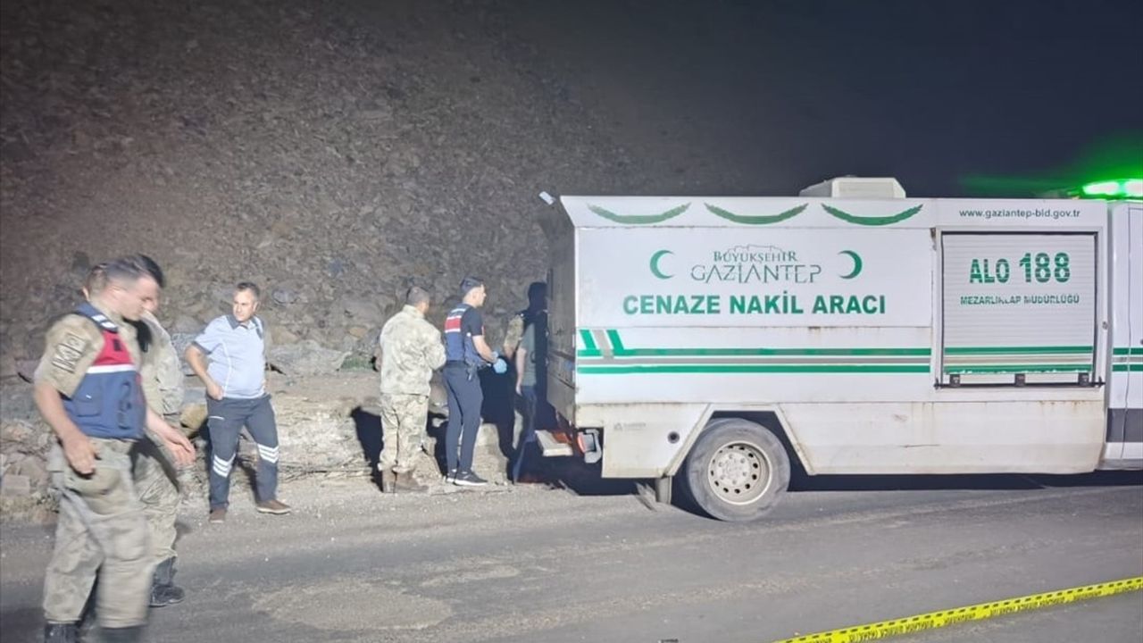 Gaziantep'te Motosiklet Kazası: İki Genç Hayatını Kaybetti