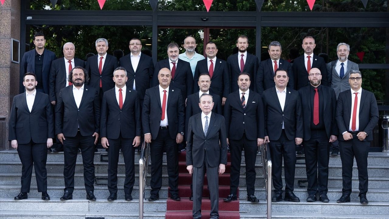 Gençlerbirliği'nde Yeni Yönetim Görev Dağılımını Yaptı
