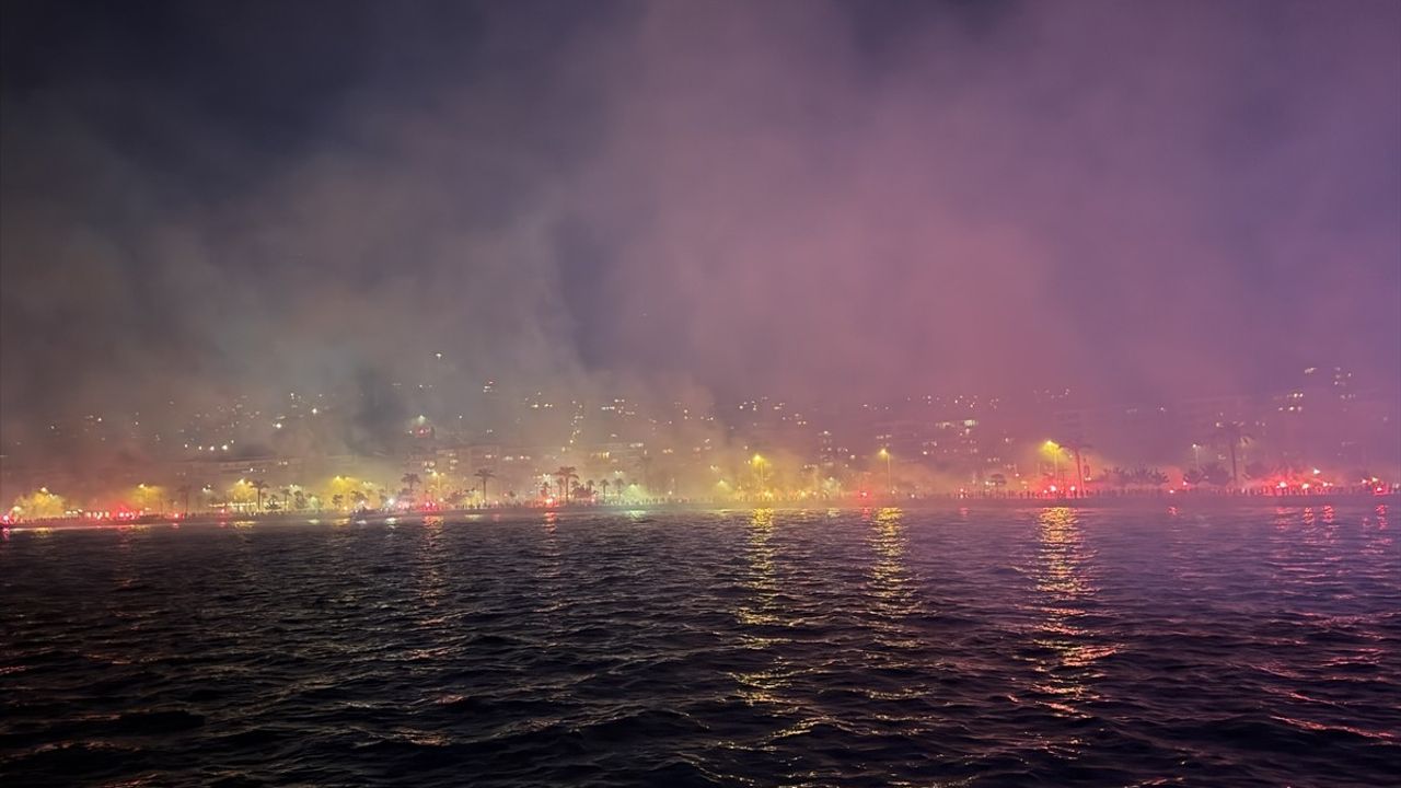 Göztepe'nin 100. Yıl Kutlaması Büyüledi