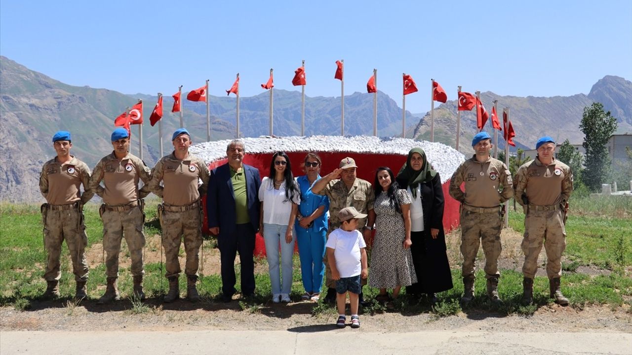 Hakkari'de Özel Gereksinimli Genç Askerlik Hayalini Gerçekleştirdi