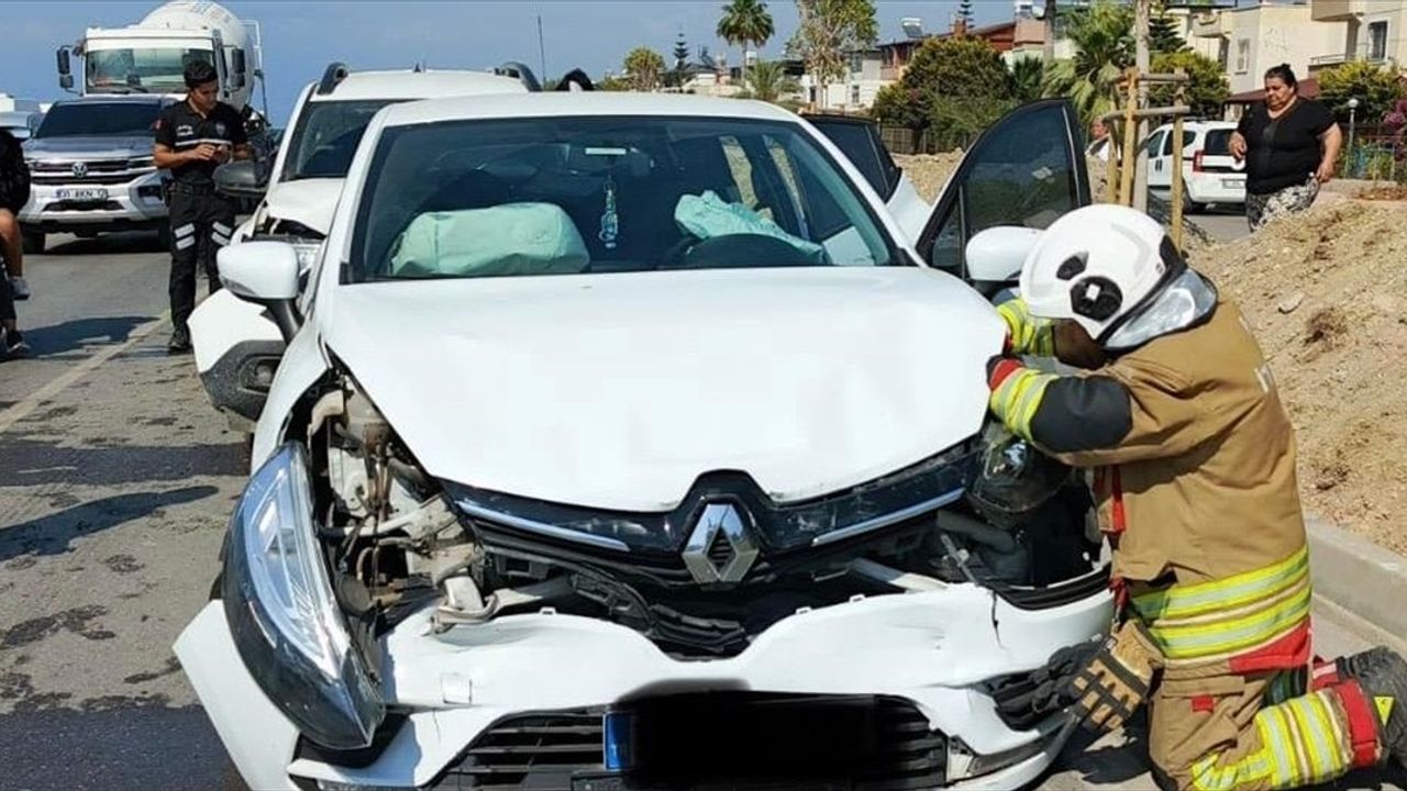 Hatay'da Zincirleme Trafik Kazası: 1 Yaralı