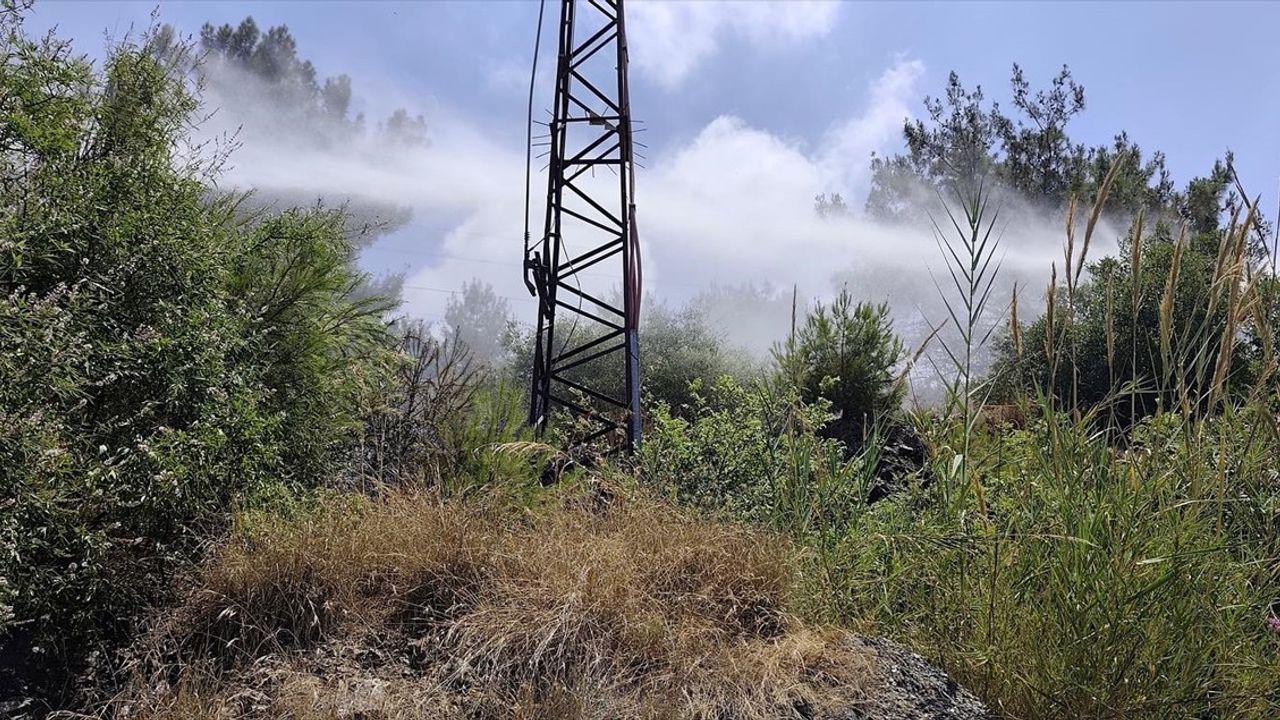 Hatay İskenderun'da Orman Yangını Kontrol Altına Alındı