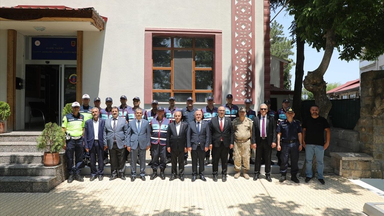 İçişleri Bakan Yardımcısı Aktaş, Elazığ'da Bayram Coşkusunu Paylaştı