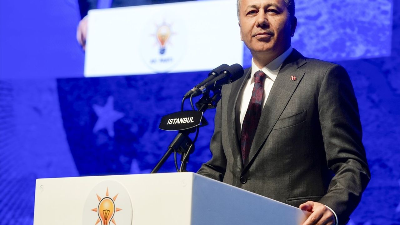 İçişleri Bakanı Yerlikaya: 'Demokratik Türkiye İçin El Ele Verelim'