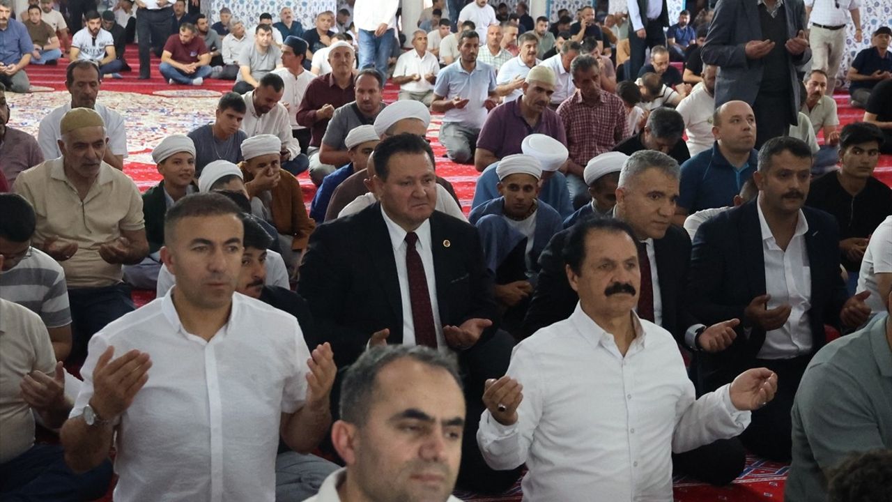 Iğdır'da Şehitler İçin Mevlit Okutuldu