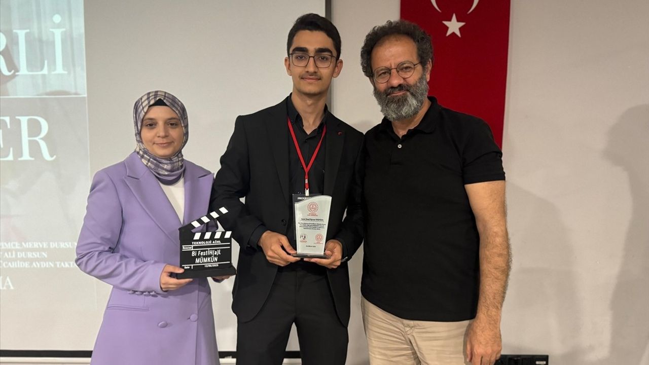 İstanbul'da 'Bi Festihal Mümkün' Sinema Festivali Heyecanı