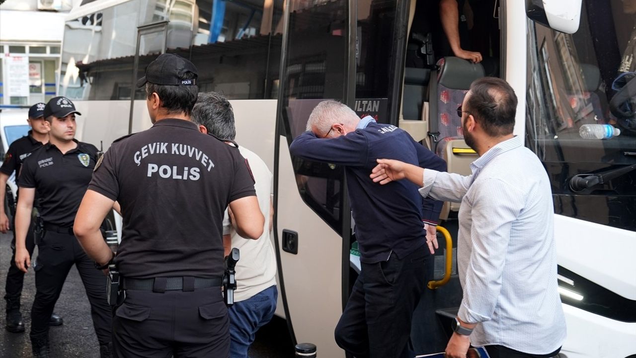 İstanbul'da Hastanede Haksız Kazanç Sağlayan 11 Zanlı Yakalandı