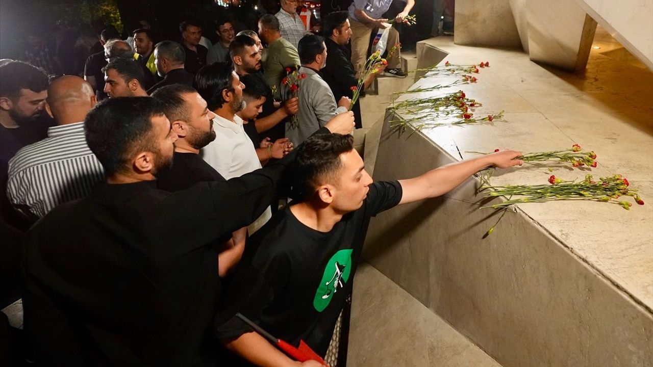 İstanbul'da Hazreti Hüseyin Anma Programı Düzenlendi