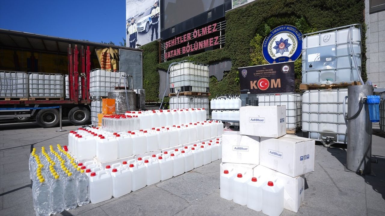 İstanbul'da Sahte İçki Operasyonunda 9 Şüpheli Gözaltına Alındı