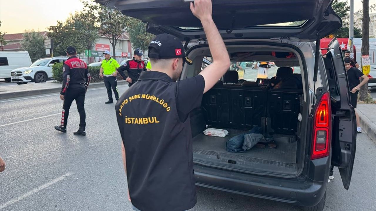 İstanbul Emniyet Müdürü Yıldız, Esenyurt'taki Güvenlik Uygulamasını Denetledi