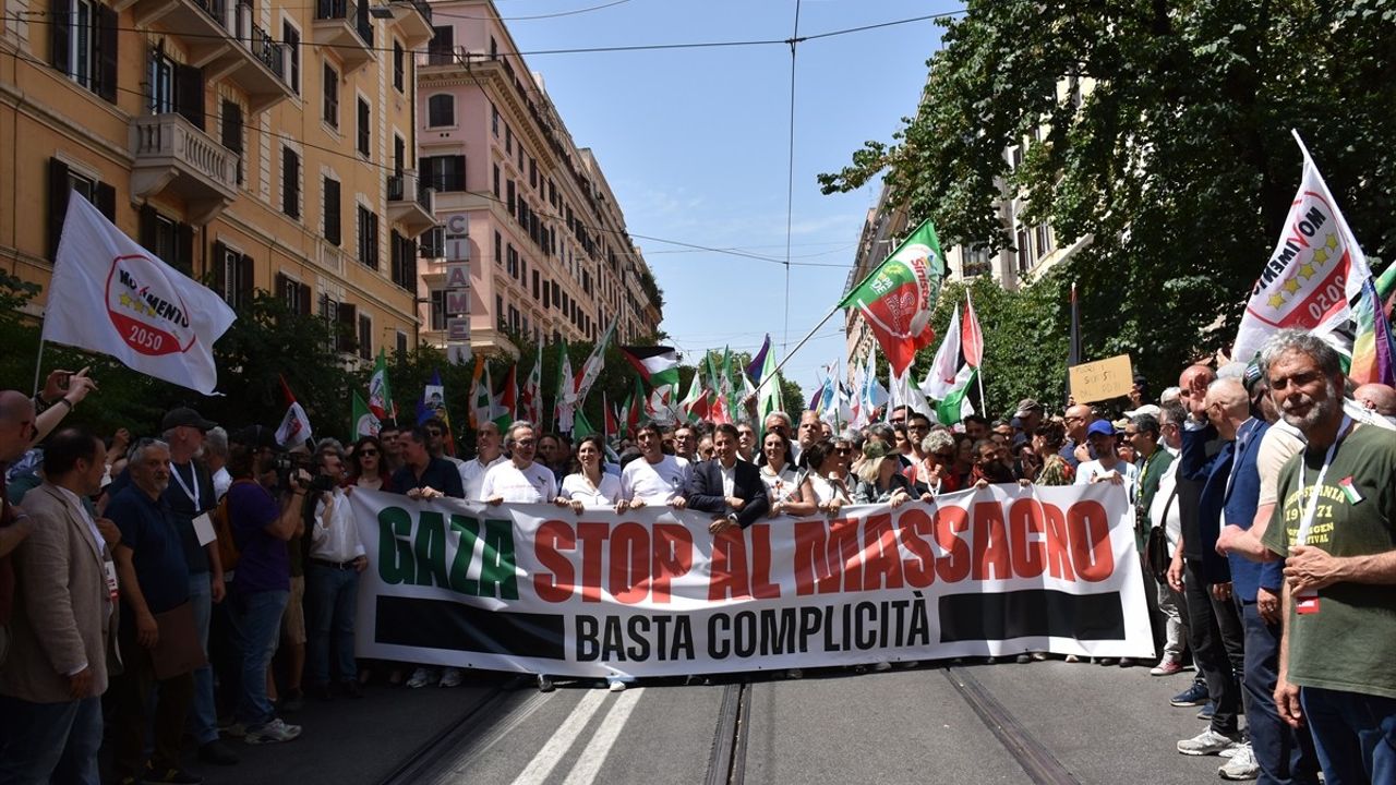 İtalya'da Muhalefet Partilerinden "Gazze'de Katliamı Durdurun" Çağrısı