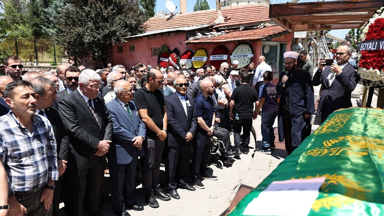 İYİ Parti Genel Başkanı Dervişoğlu, Adana Milletvekili Taş'ın Dayısının Cenazesine Katıldı