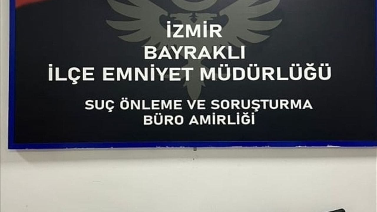 İzmir'de Düğünde Havaya Ateş Açan İki Şüpheli Tutuklandı