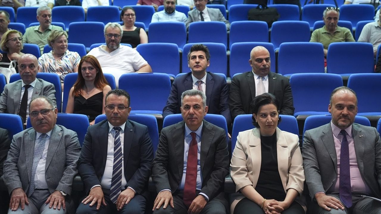 İzmir'de Enerji Verimliliği Semineri: Geleceğin Mühendislik Yaklaşımları