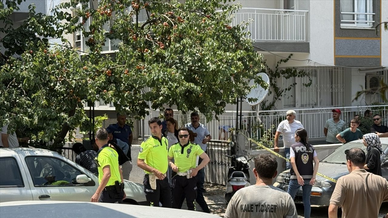 İzmir'de Eşini Vuran Adam İntihar Etti