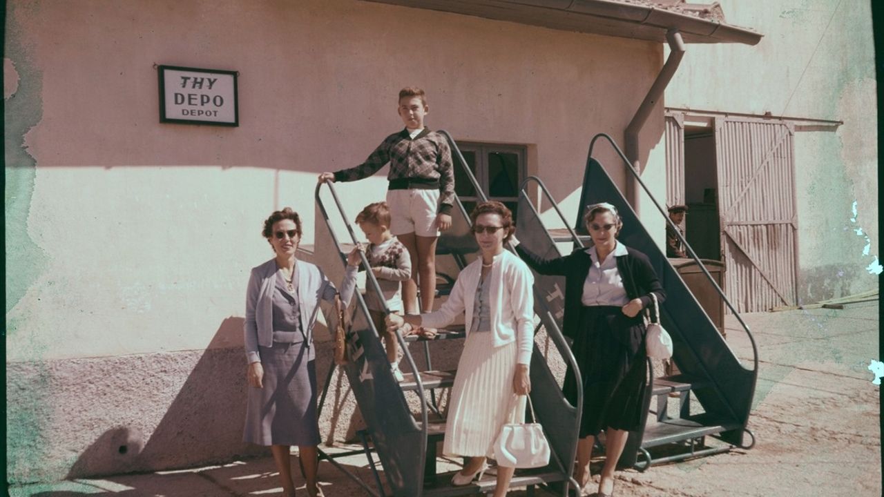 İzmirli Levanten Fernando Romano'nun Tarihi Fotoğraf Arşivi Online Erişime Açıldı