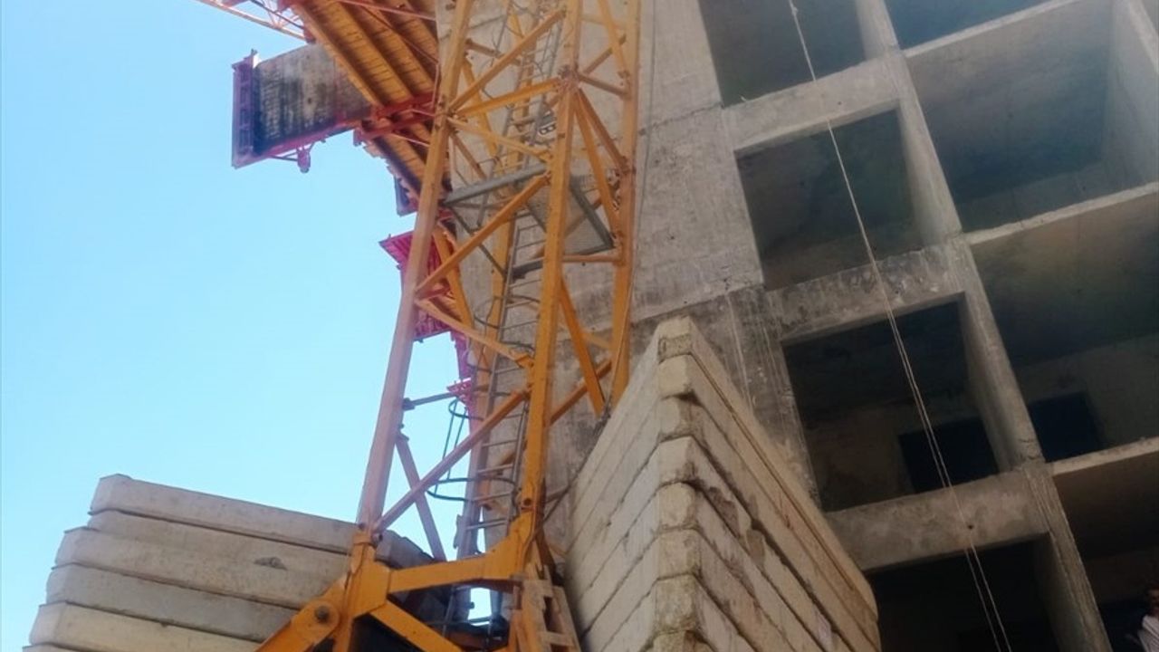 Kahramanmaraş'ta Kule Vinç Faciası: Operatör Hayatını Kaybetti