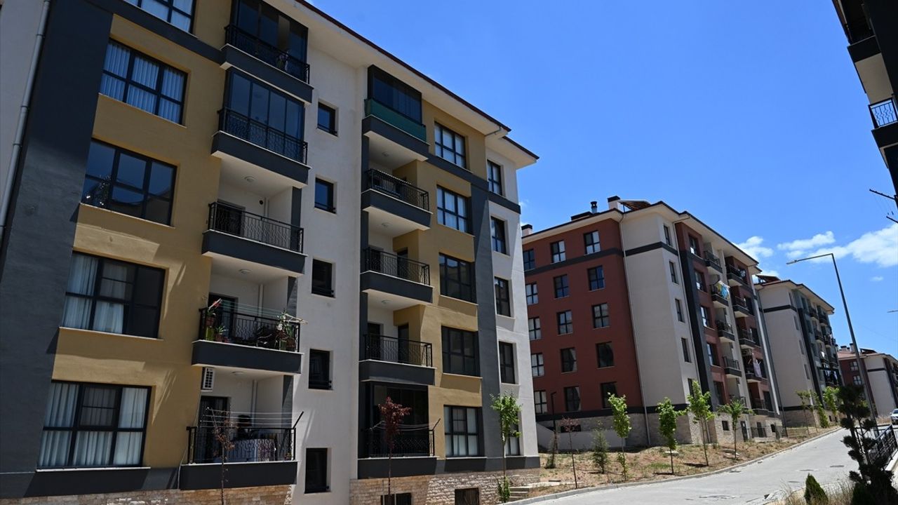 Kahramanmaraş'taki Depremzedeler Kurban Bayramı'nı Yeni Evlerinde Kutluyor