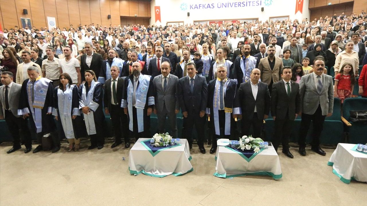 Kars'ta Üniversite Mezunları Filistin'e Destek İçin Bir Araya Geldi