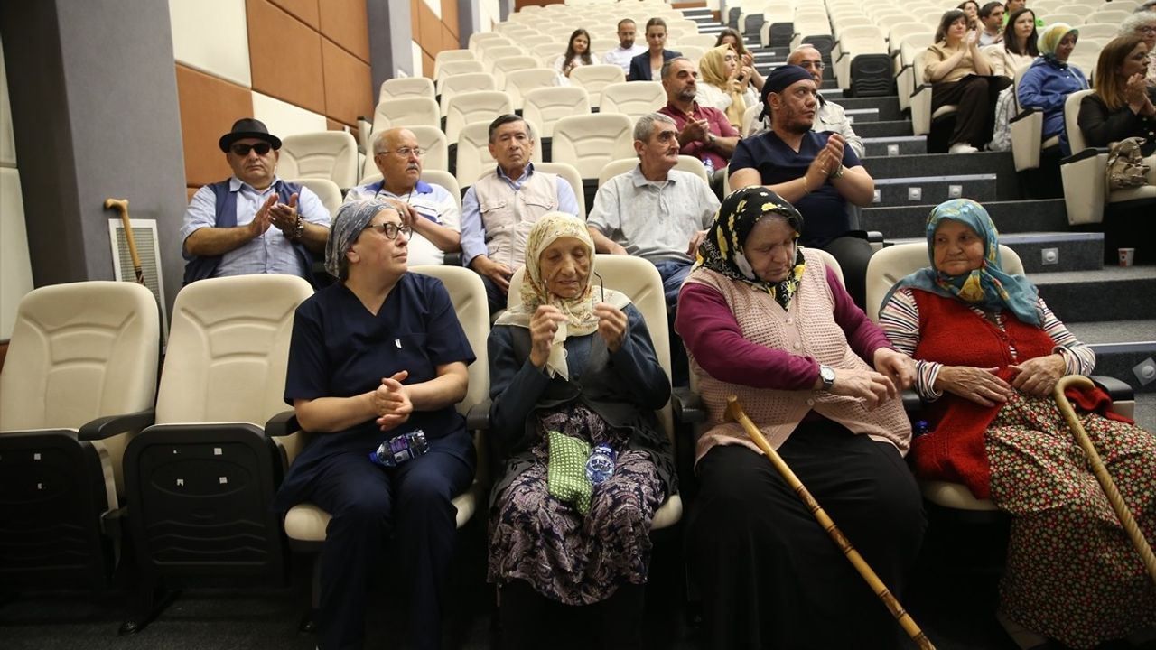 Kastamonu, Sinop ve Çankırı'da 'Yaşlıların Refahı Paneli' Gerçekleştirildi