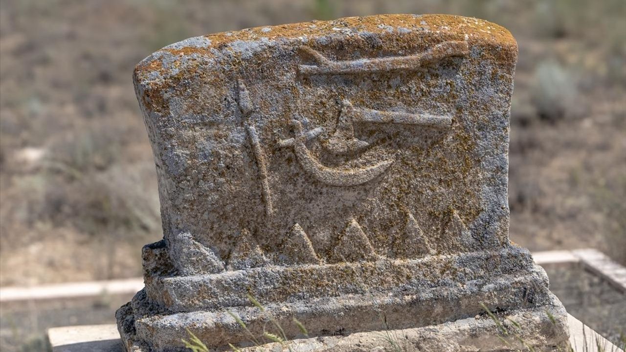 Kazakistan'da Oğuzların Kültürel Mirasına Işık TİKA'dan Destek