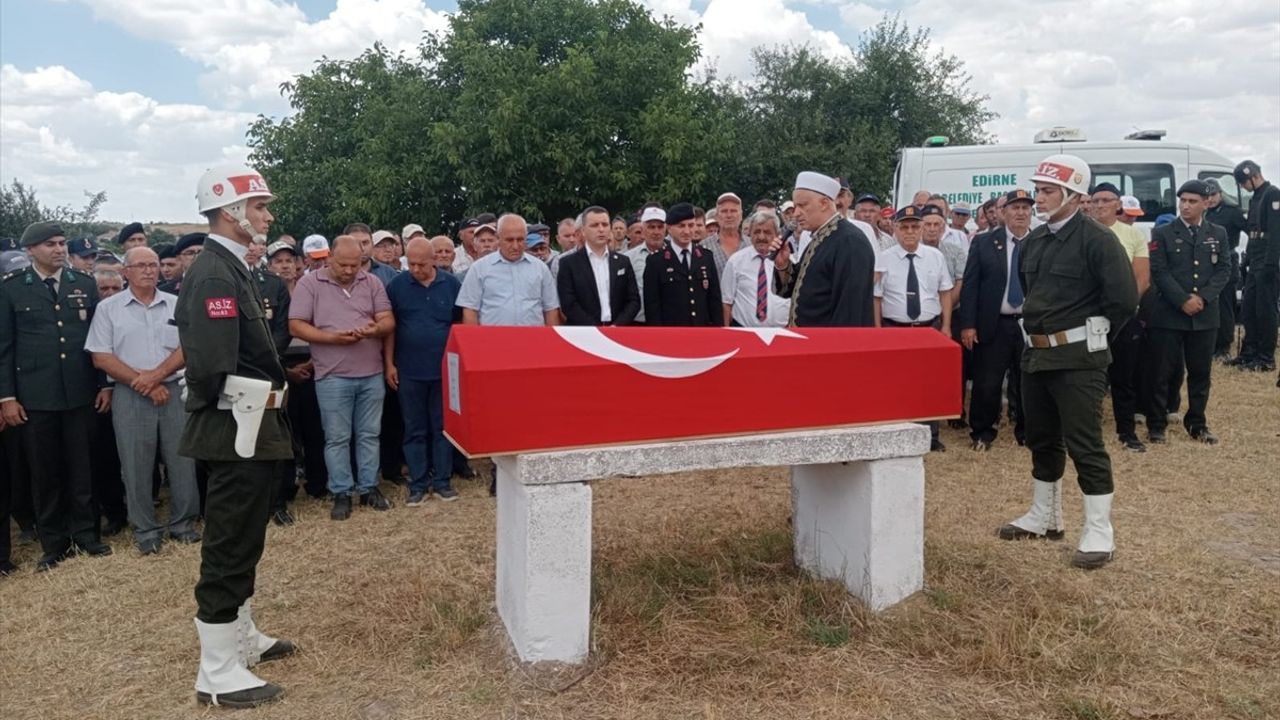 Kıbrıs Gazisi Ahmet Ada, Edirne'de Son Yolculuğuna Uğurlandı