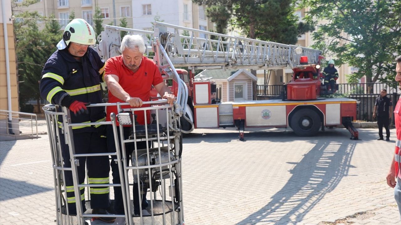Kırıkkale'de Gerçekçi Yangın ve Tahliye Tatbikatı