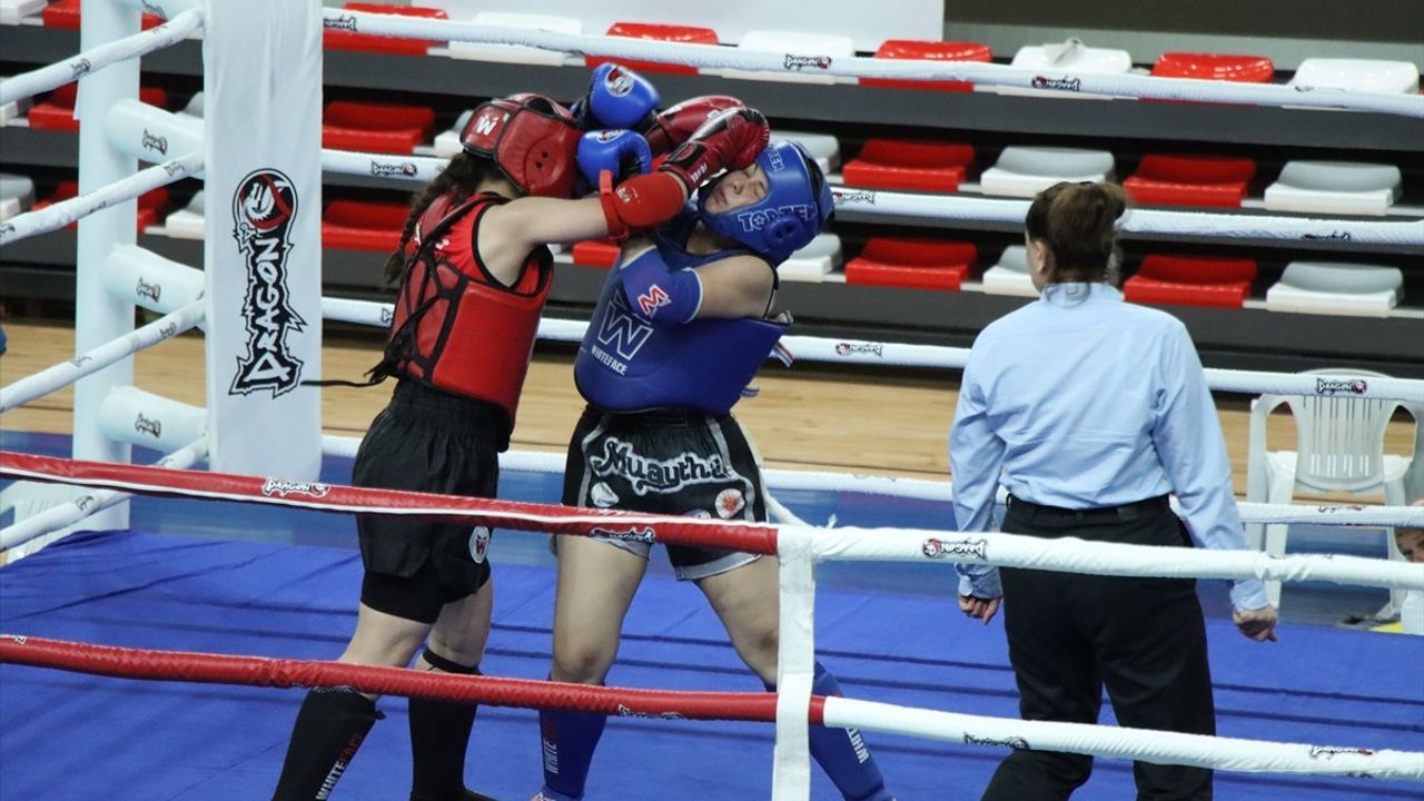 Kırklareli'nde Hayrullah Camadan Gençler Türkiye Muaythai Şampiyonası Devam Ediyor