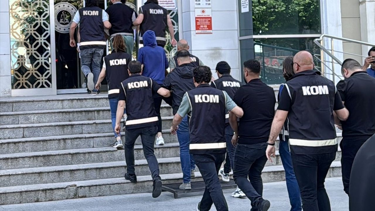 Kırşehir'de 9 Zanlı Yağma ve Dolandırıcılıkla Yakalandı