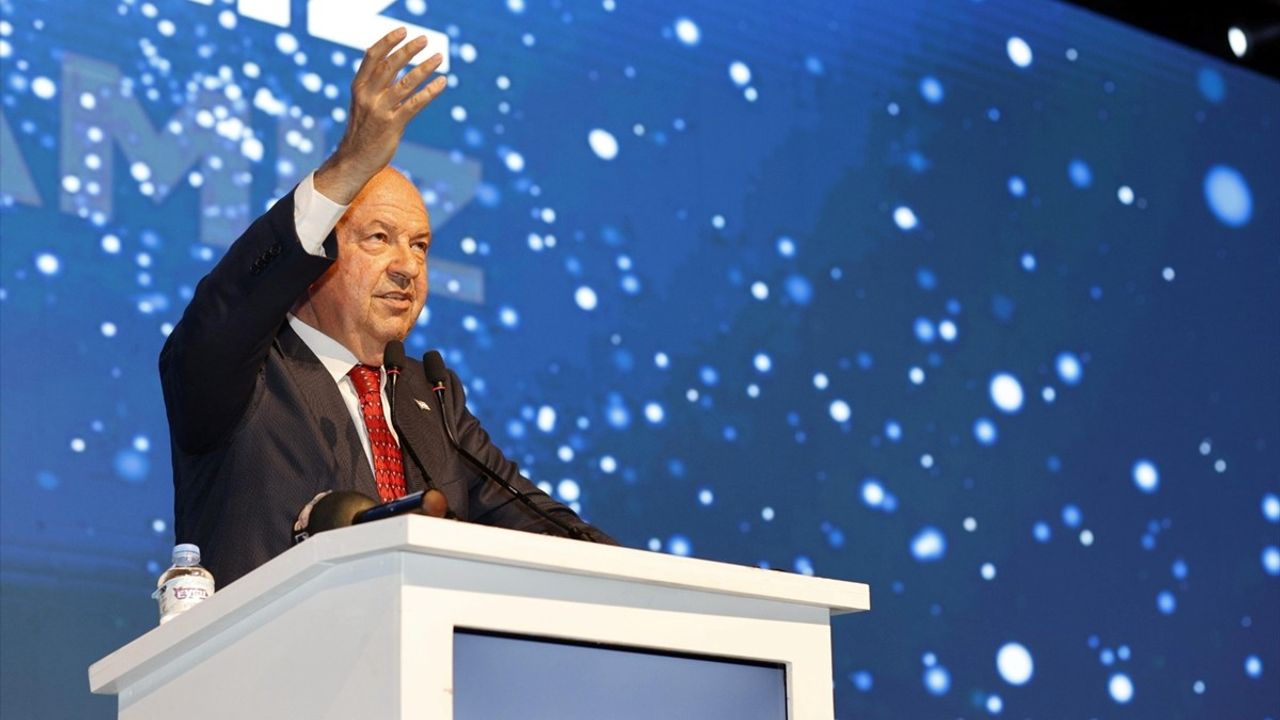 KKTC Koalisyon Hükümeti, Cumhurbaşkanı Tatar'a Destek İçin Buluştu