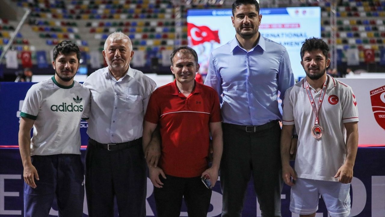 Kocaeli'de Güreş Turnuvasında 3. Gün Müsabakaları Tamamlandı