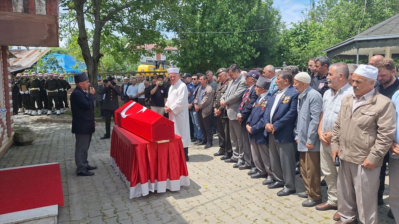 Kore Gazisi Muhammet Gündüz, Samsun'da Saygıyla Uğurlandı