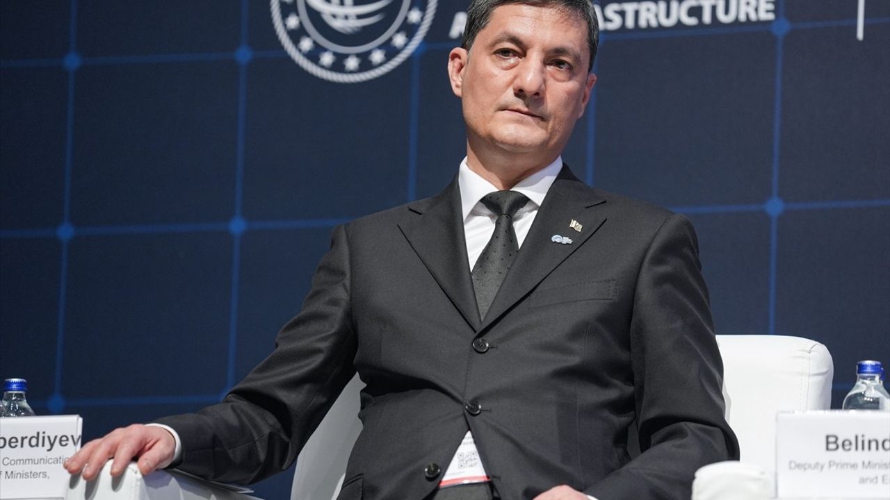 Küresel Ulaştırma Koridorları Forumu'nda Türkiye ve İspanya'nın Stratejik İş Birliği Vurgulandı
