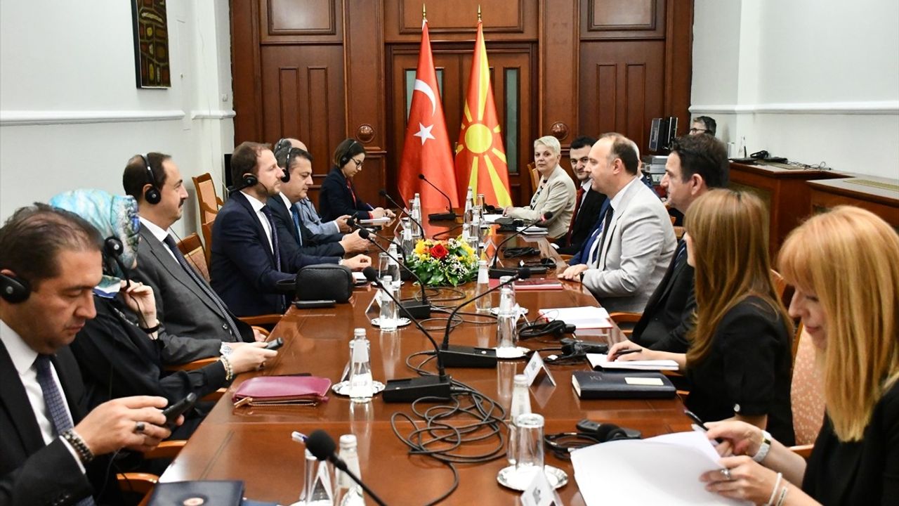 Kuzey Makedonya Meclis Başkanı Gashi, AK Parti Milletvekili Kılıç'ı Ağırladı