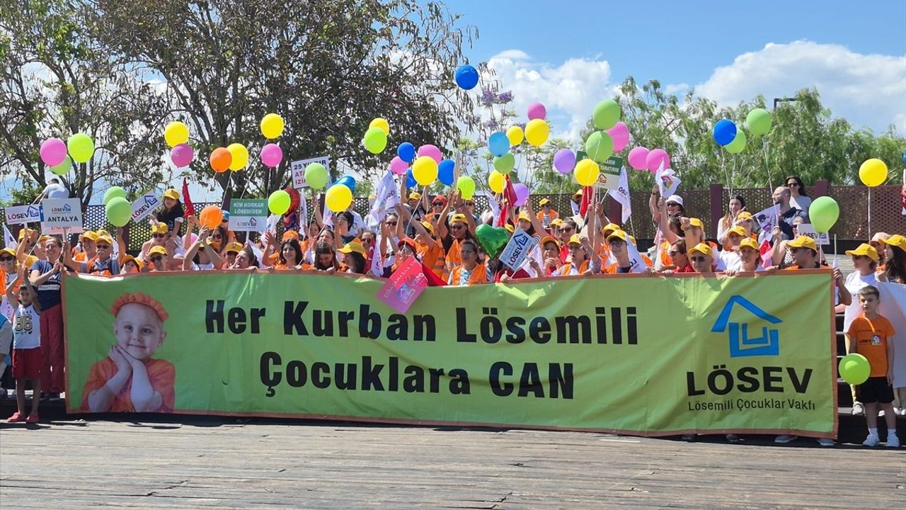 LÖSEV'den Uluslararası Lösemili Çocuklar Haftası Etkinlikleri Antalya'da Yapıldı