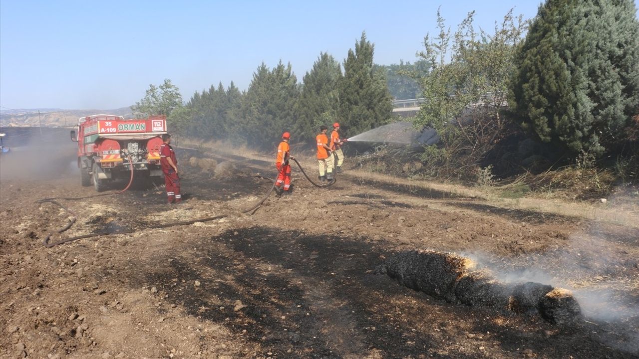 Manisa'da Buğday Tarlasında Yangın Kontrol Altına Alındı