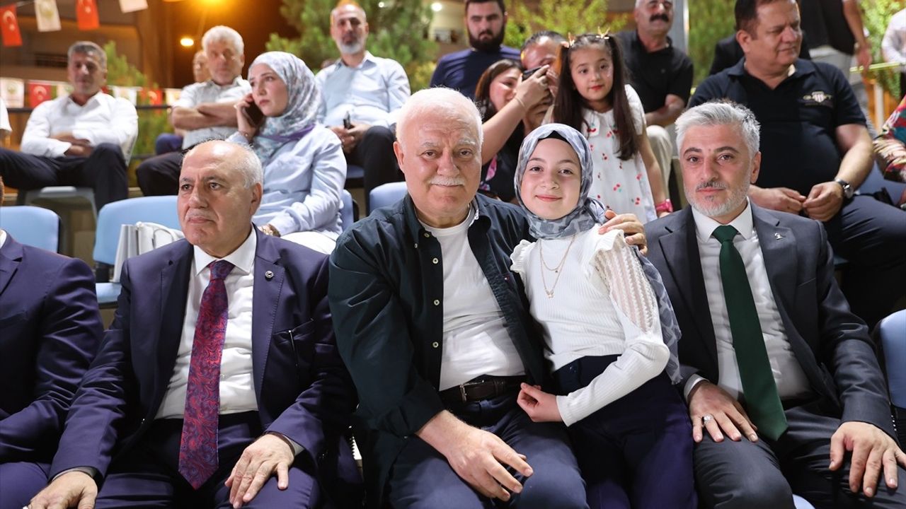 Mardin'de 17. Yeşilli Uluslararası Kültür Sanat ve Kiraz Festivali Başladı