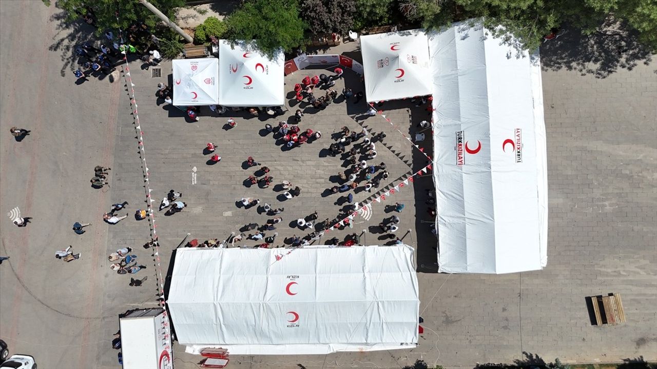 Mardin'de 'Birbirimize Candan Bağlıyız' Kan Bağışı Kampanyası Başladı