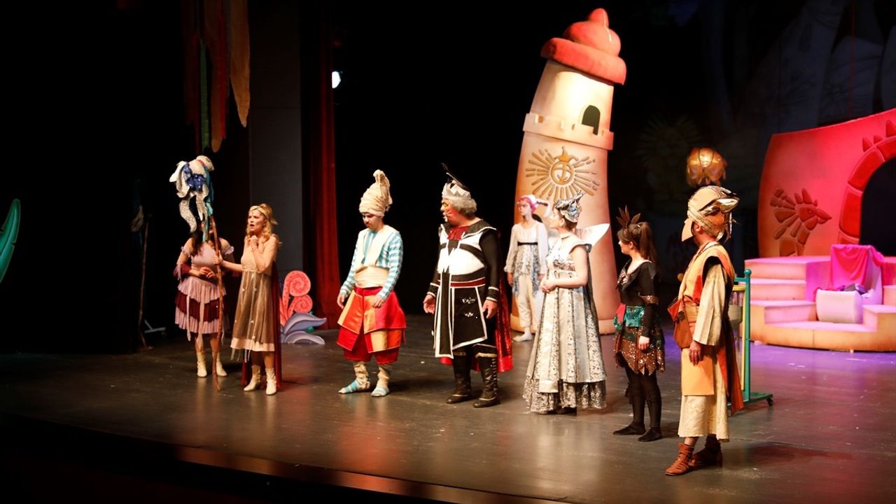 Masal Şatosu, Samsun Kültür Yolu Festivali'nde Çocuklarla Buluştu