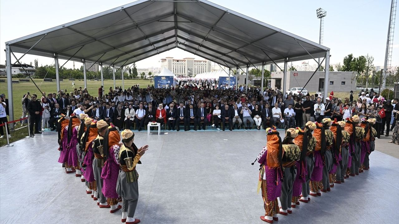 MEB Bakanı Tekin, Hayat Boyu Öğrenme Festivali'nde Gelecek Vizyonunu Paylaştı